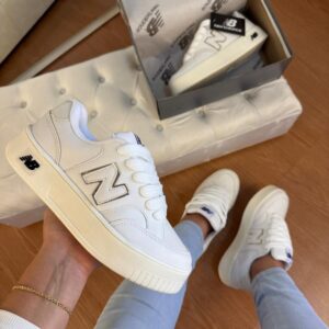 NEW BALANCE CT303 TENIS FEMENINO