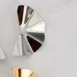 BIJUTERIA ARETES ABANICO