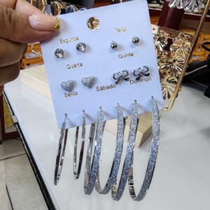 BIJUTERIA ARETES SET 7